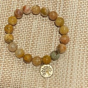 Beautiful beaded bracelet with the Tree of Life